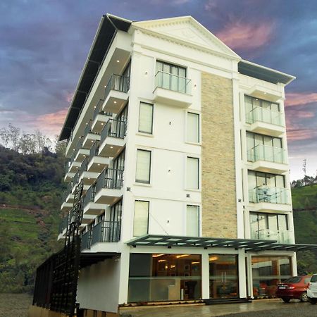Casa Montana Munnar Hotel Exterior photo